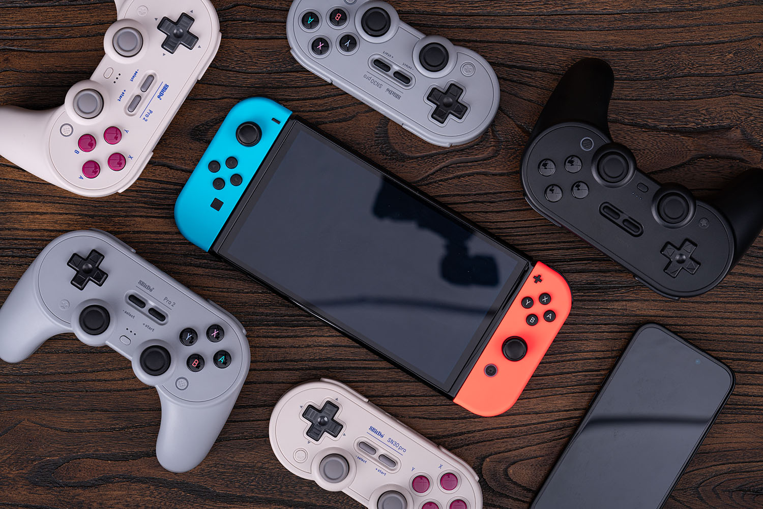 Control Inalámbrico 8Bitdo Pro - Gaming Keyboard Hall Effect reseña y precio